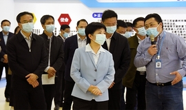 泰州市万市长一行领导莅临冰球突破豪华版调研科技创新活动